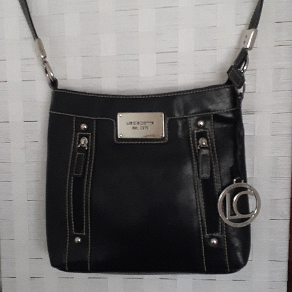 👉*VTG* LIZ CLAIBORNE FAUX LEATHER BLACK CROSSBODY SHOULDER BAG VEGAN NWOT